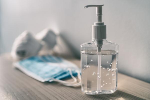 Gelurile dezinfectante ne usucă pielea