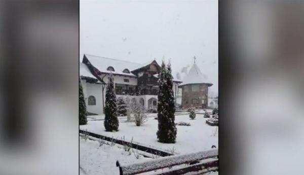 A nins în Suceava. Temperaturile au scăzut în toate zonele țării