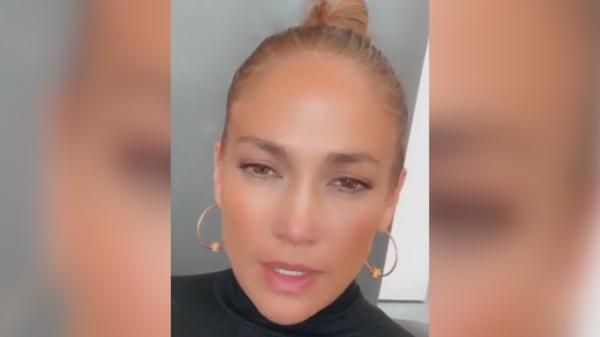 Jennifer Lopez şi Robert de Niro, solidari cu cadrele medicale din New York