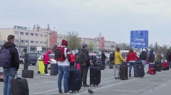 Sărăcia, mai de temut decât COVID-19. Mii de români pleacă la muncă în străinătate