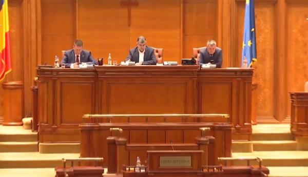 Stare de urgență, cu scandal și condiții în Parlament