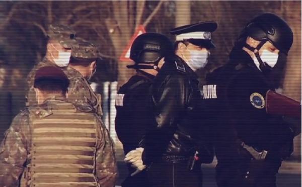 Intervenții dificile pentru polițiști, la ultimele scandaluri de stradă