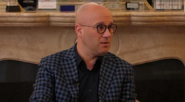 Românii sunt scutiți doar de popririle puse de stat