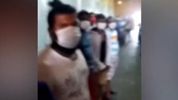 Zeci de muncitori srilankezi ținuți în izolare la Focșani acuză modul în care au fost tratați