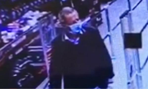 Bărbatul care a pierdut un plic cu 30.000 de euro, în Timișoara, în continuare de negăsit