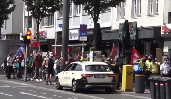 Peste 240 de români s-au infectat cu noul coronavirus în abatoarele din Germania