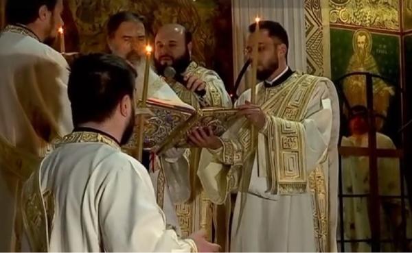 Slujba de Înviere, repetată la malul mării întocmai ca în noaptea de Paște