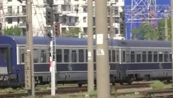 Schimbări importante pentru elevi și studenți. Vor circula gratuit cu mijloacele de transport local sau cu trenul