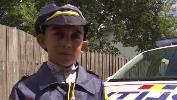 Un copil din Suceava a devenit polițist pentru o zi