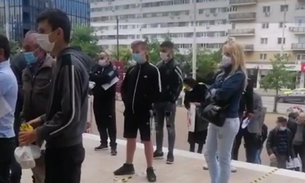 Cozi uriașe la Judecătoria Iași, pentru contestarea amenzilor date pe perioada stării de urgență