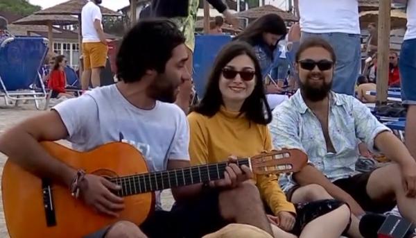 Weekend pe acorduri de chitară în Vama Veche