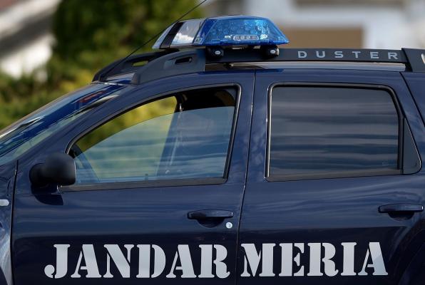 Forțe de ordine impresionante, mobilizate într-un oraș din Vaslui din cauza unui scandal între două clanuri rivale