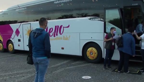 Reguli de distanţare socială pentru excursiile cu autocarul