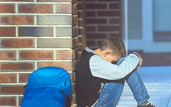 Un adolescent din Sălaj nu mai vrea să meargă la școală din cauza agresiunilor la care este supus (Video)