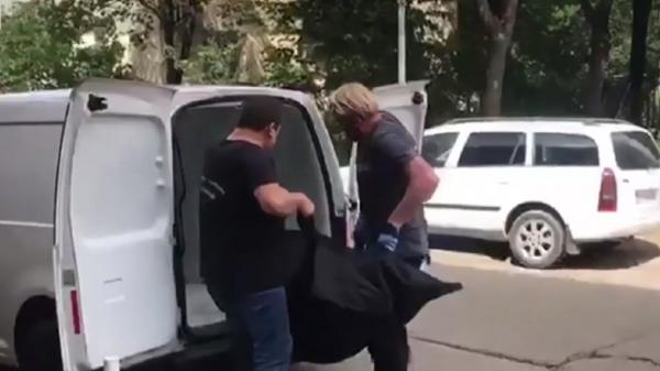 Un băieţel de 12 ani şi-a găsit propriul tată mort în casă, în Iaşi