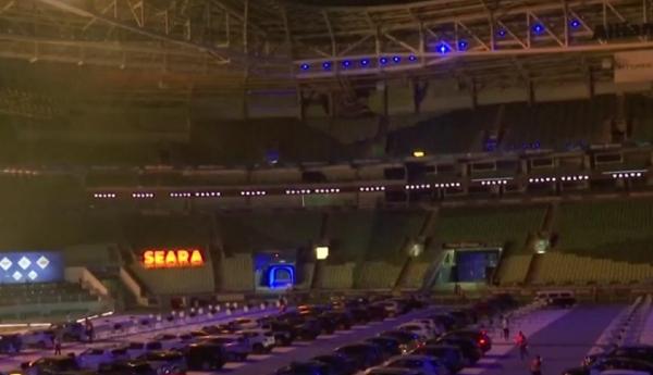 Stadion de fotbal transformat în cinema, în Brazilia