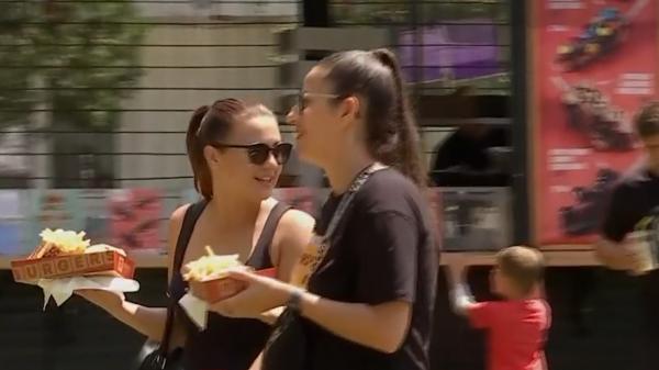 Festivalul Street-Food, la Cluj. Pofticioșii pot lua masa la iarbă verde