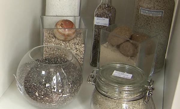 Un colecţionar de nisip a vizitat peste 300 de plaje din toată lumea