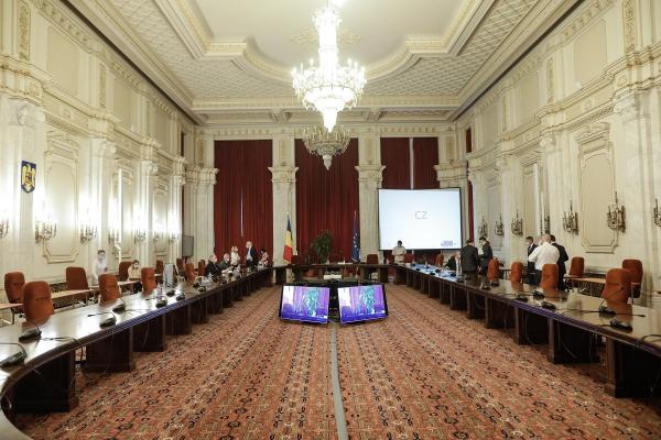 Discuţii aprinse şi momente neaşteptate la dezbaterile pe Legea carantinei şi izolării (Video)