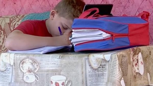 Tinerii români, codașii Europei la competențe digitale