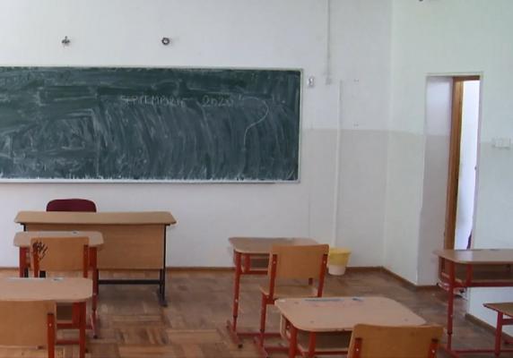 Reguli noi pentru începutul şcolii! Ministerul Sănătăţii a analizat cele trei scenarii propuse de Ministerul Educației (Video)