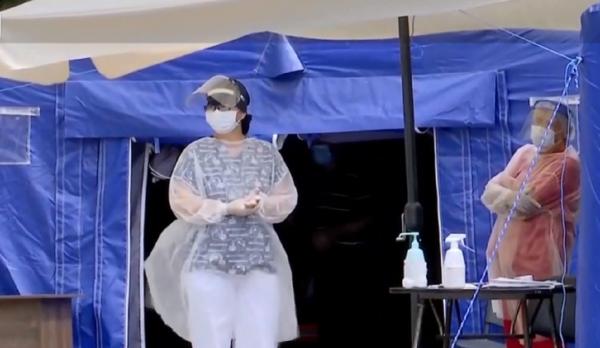 Paturile pentru pacienţii COVID, ocupate cu medici în judeţele Dolj şi Olt