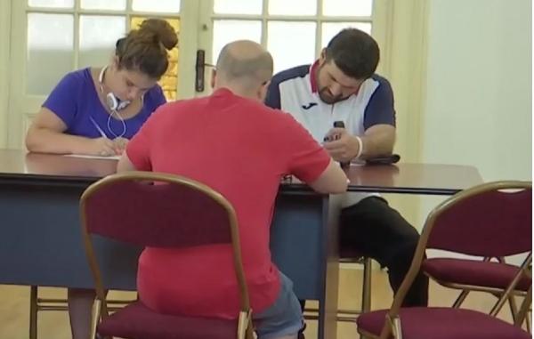 Reacția ministrului Educației, după ce mai mulți profesori de la examenul de titularizare au reclamat lipsa posturilor disponibile