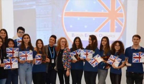 30 de elevi din București vor primi diplome digitale, prin Blockchain