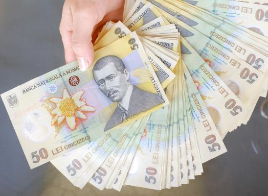 Ajutorul de la stat pentru angajaţii reactivaţi din şomaj tehnic întârzie
