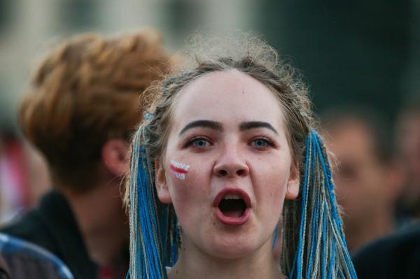 Belarus: Protestele opoziţiei tot mai mari, în ciuda ameninţărilor preşedintelui Lukaşenko