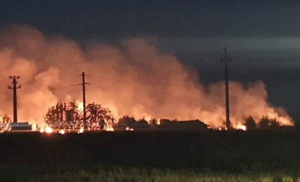 Incendiu violent în apropierea Gării CFR din Seini, judeţul Maramureş