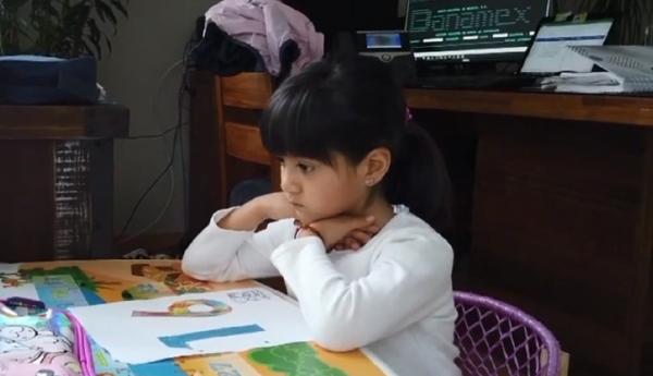 Milioane de elevi din Mexic au început noul an şcolar acasă