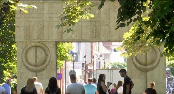 O mie de lei pentru restaurarea operelor lui Brâncuşi