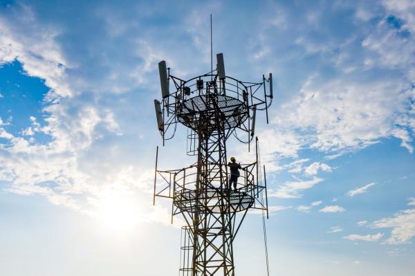 Comunicatul Academiei Române despre 5G, înlăturat de pe site. Autorul: ”Nu ştiu, n-au mai avut loc să pună altele"