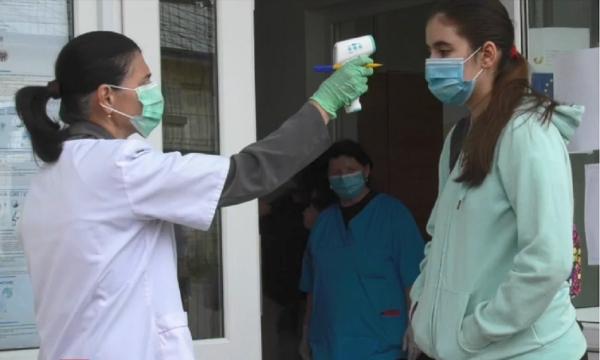 Triajul epidemiologic al elevilor, o mare problemă înainte de începerea noului an școlar (Video)
