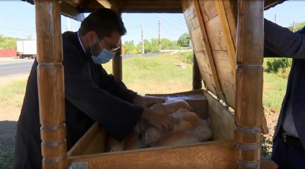 Povestea preotului din Galați care are grijă ca niciun copil să nu adoarmă flămând (Video)