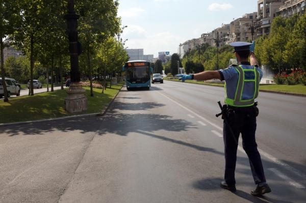 Sute de furturi în mijloacele de transport în comun raportate în 2020