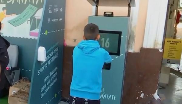 În Cluj-Napoca dacă faci 20 de genuflexiuni primești un bilet gratis de autobuz