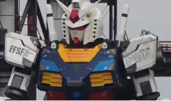 Un robot uriaș face furori în Japonia (Video)