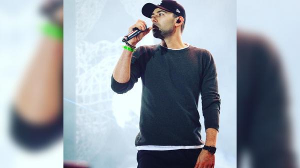 Spike, piesă cu accente din folclorul românesc. Noul videoclip este o satiră la adresa societății