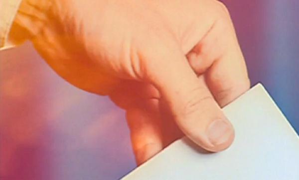 Alegerile locale din acest an produc un schimb de generații în multe zone importante ale țării (Video)