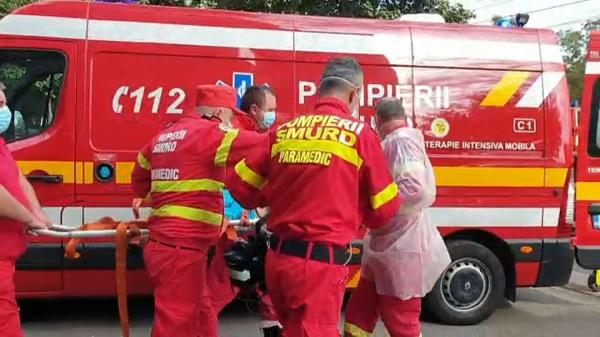 Un copil de 6 ani s-a prăbușit de la etajul 4, în Constanța. Băiețelul ar fi fost singur acasă când a căzut de la fereastră (Video)