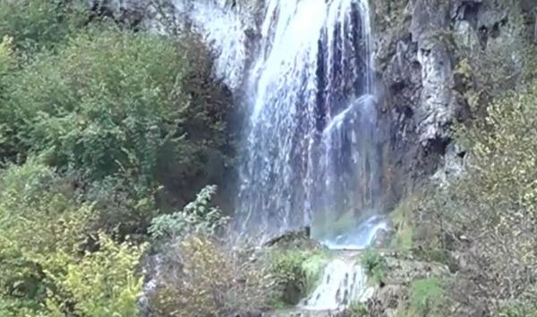 Banatul Montan ascunde cele mai spectaculoase peisaje pentru turişti