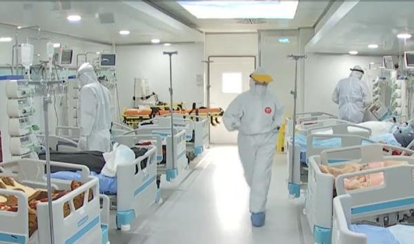 Noile reguli pentru tratarea pacienților cu forme ușoare de Covid-19 aduc haos în spitale