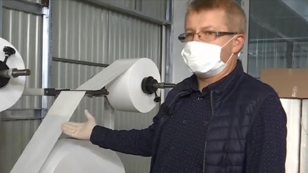 De la perne și pilote, un antreprenor din Suceava a trecut la măști de unică folosință