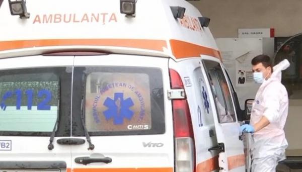 Asaltaţi de pacienţii suspecţi de infectare cu Covid-19, medicii de la Floreasca cer corturi în faţa spitalului. Soluţia ministrului Sănătăţii. VIDEO