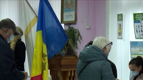 Maia Sandu a câştigat primul tur al alegerilor prezidenţiale din Republica Moldova