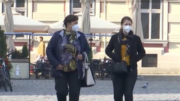 Rând pe rând, oraşele-focar din România se pregătesc să intre în carantină