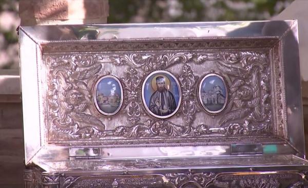 Sfântul Nectarie, sărbătorit de credincioşii români. Doar bucureştenii au avut acces la moaştele vindecătorului