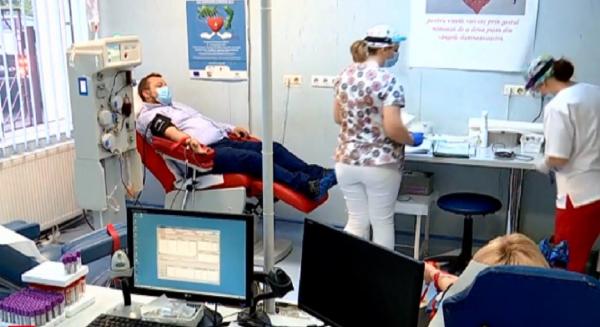Donarea de plasmă, încurajată pentru combaterea coronavirusului